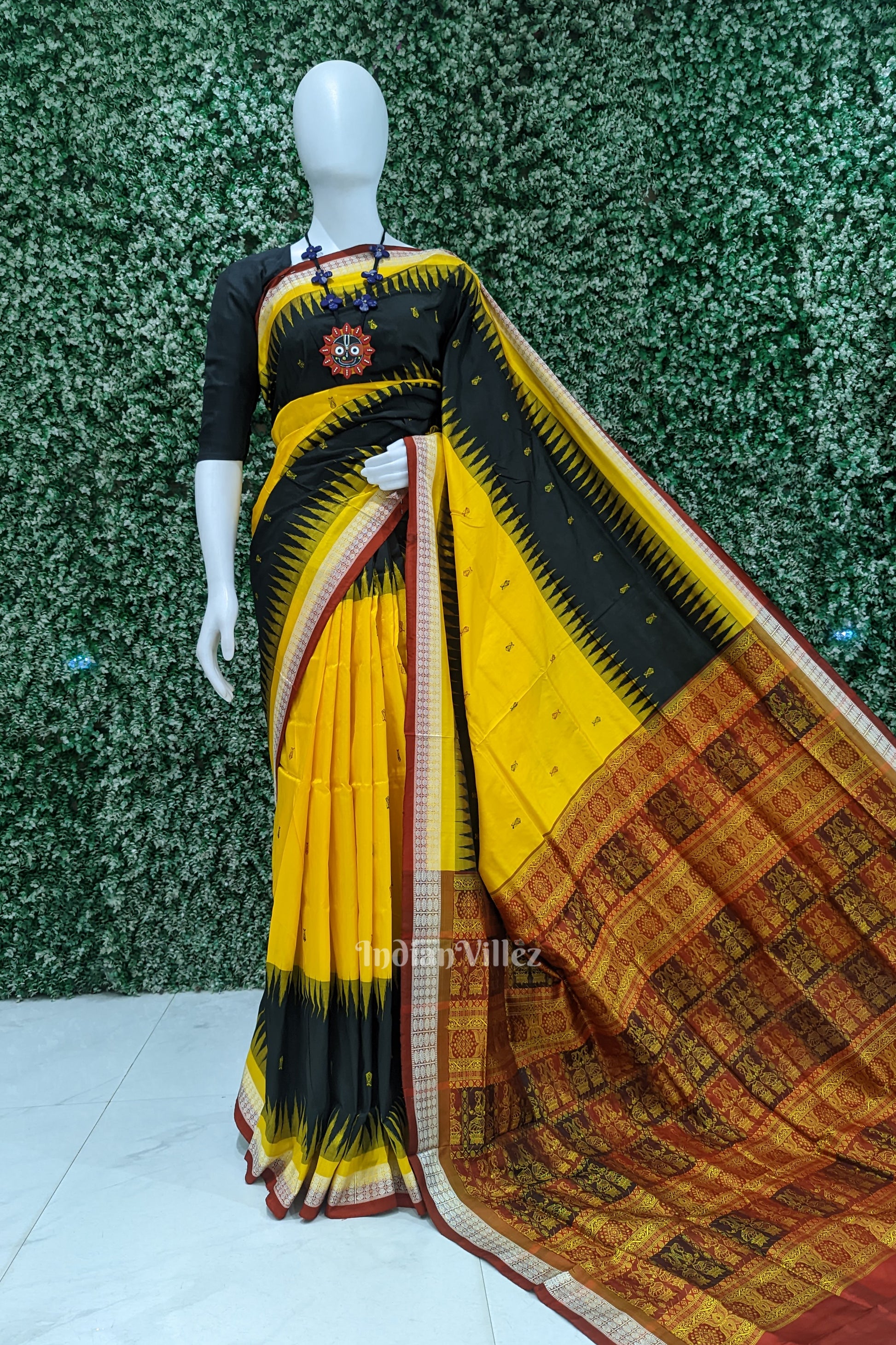 Yellow Black Fish Motif Sambalpuri Bomkai Silk Saree with Nartaki Anchal