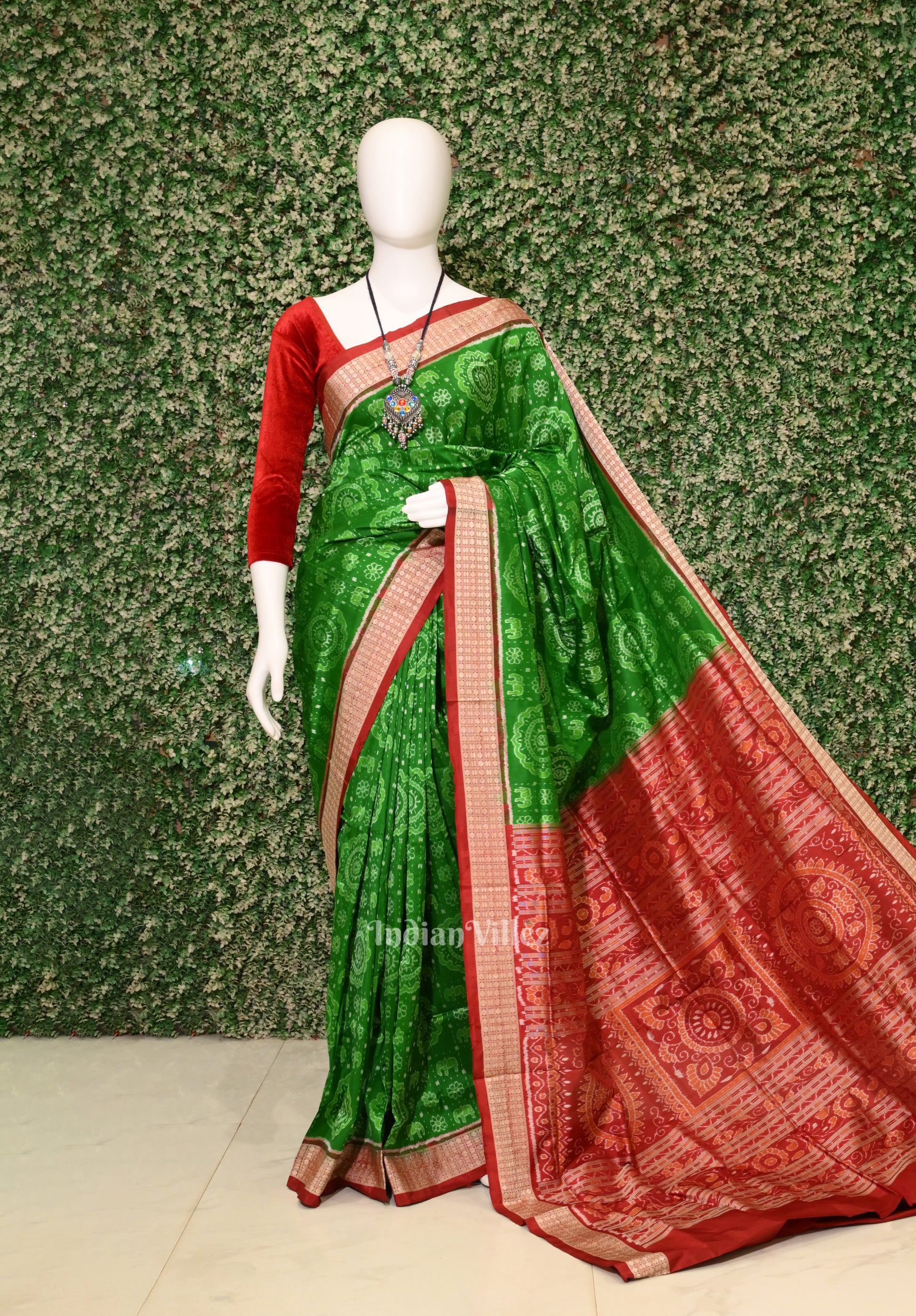 Green Red Elephant & Flower motif  Sambalpuri Ikat Silk Saree