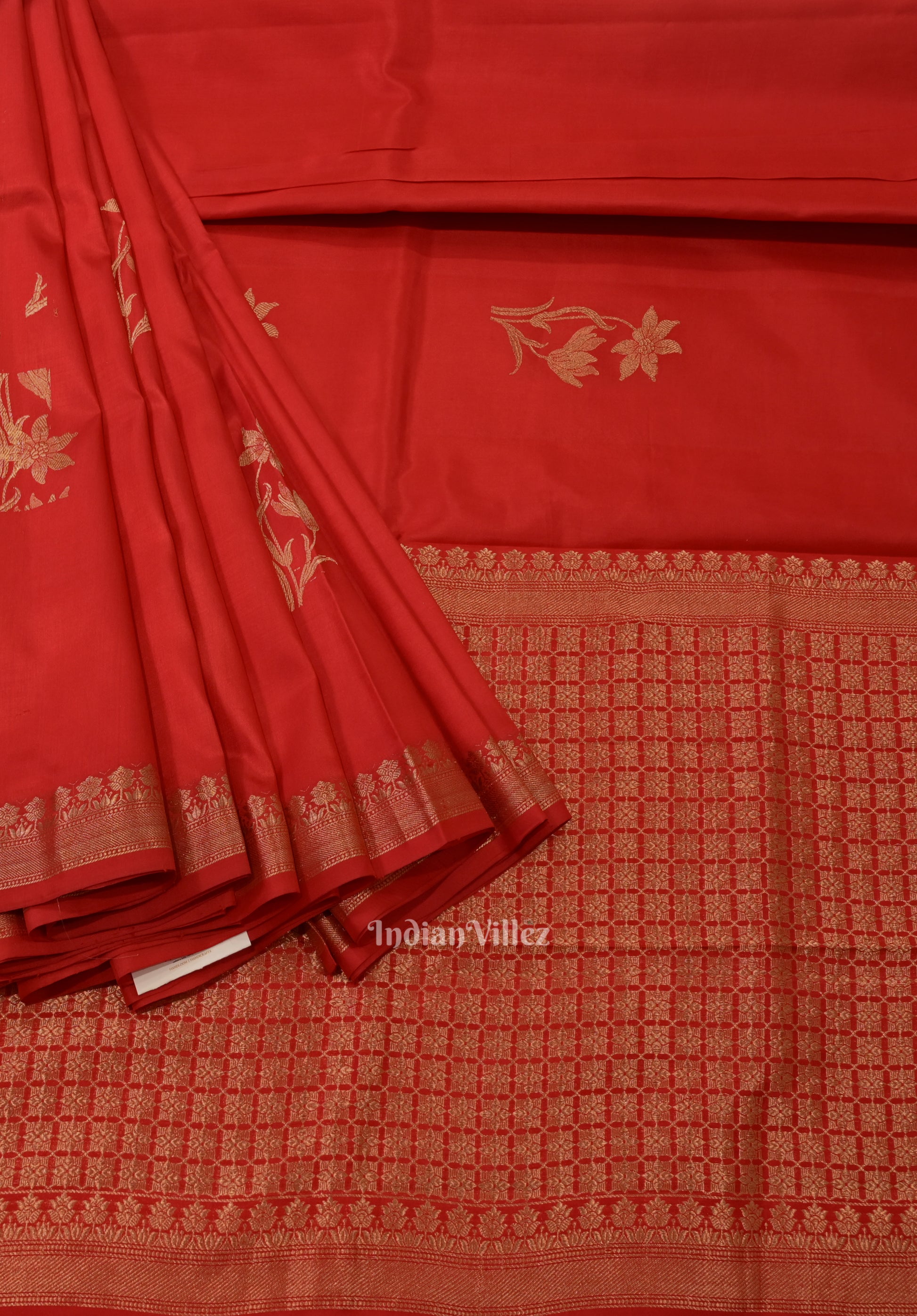 Pure Red Floral Motif Designer Katan Banarasi Silk Saree