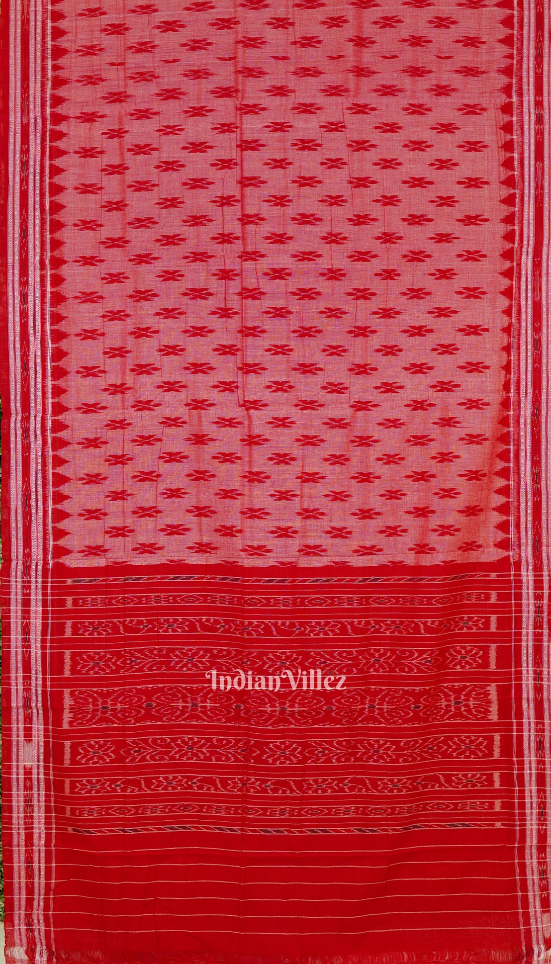 Light Red Maniabandha Butta Theme Cotton Saree