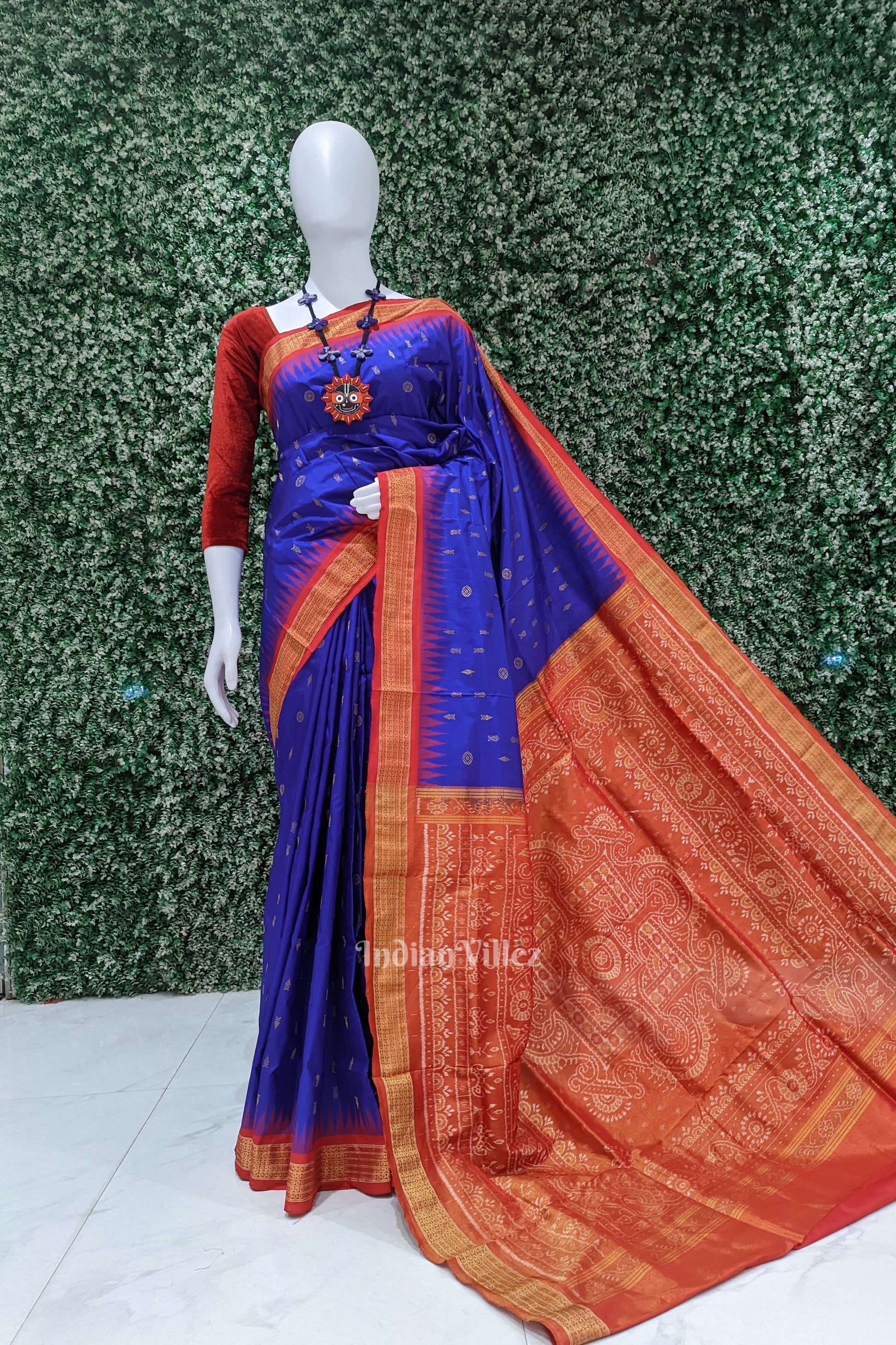 Blue Red Fish Motif Sambalpuri Silk Saree with Tissue Anchal