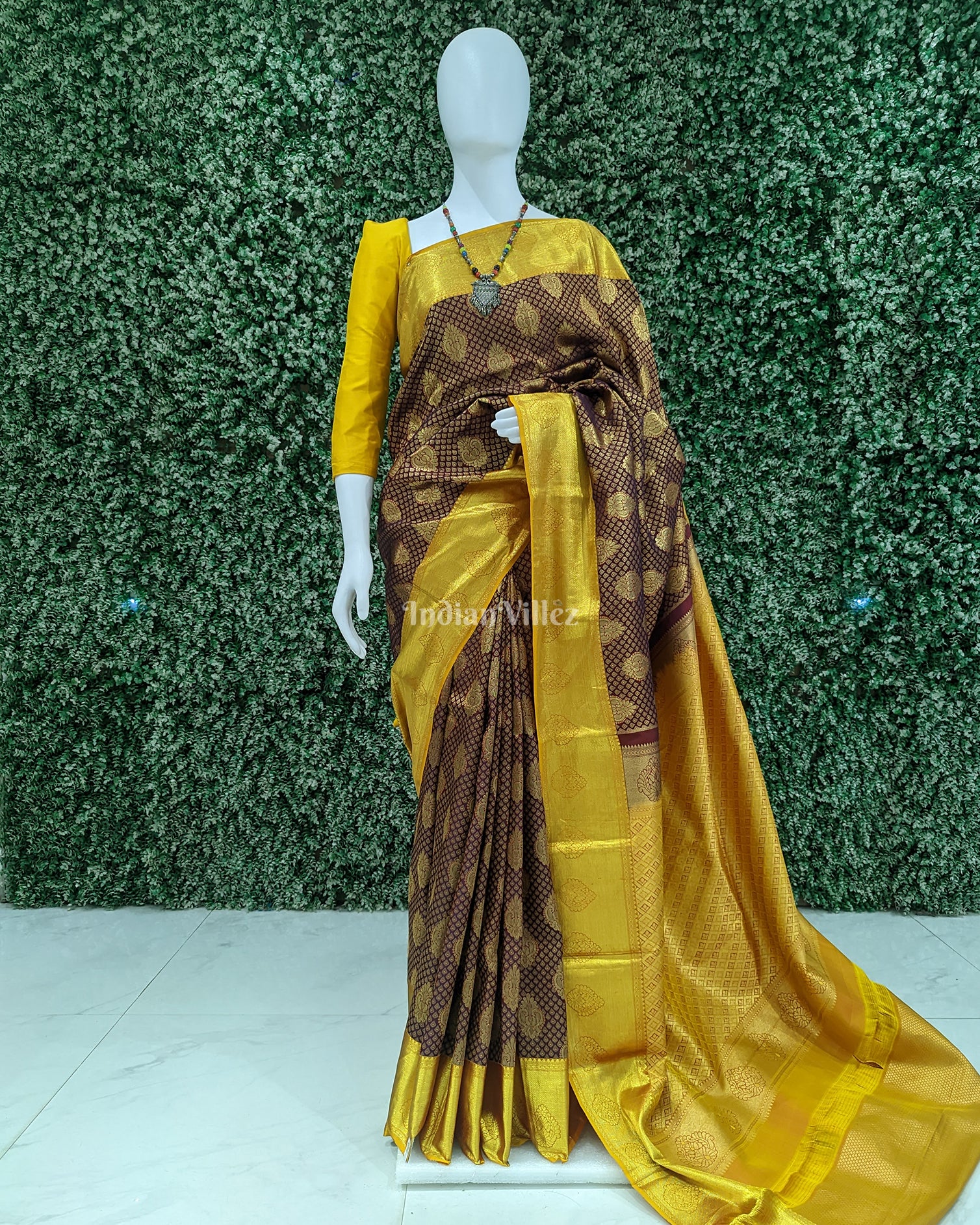 Maroon Golden Diamond Pure Kanjivaram Silk Saree