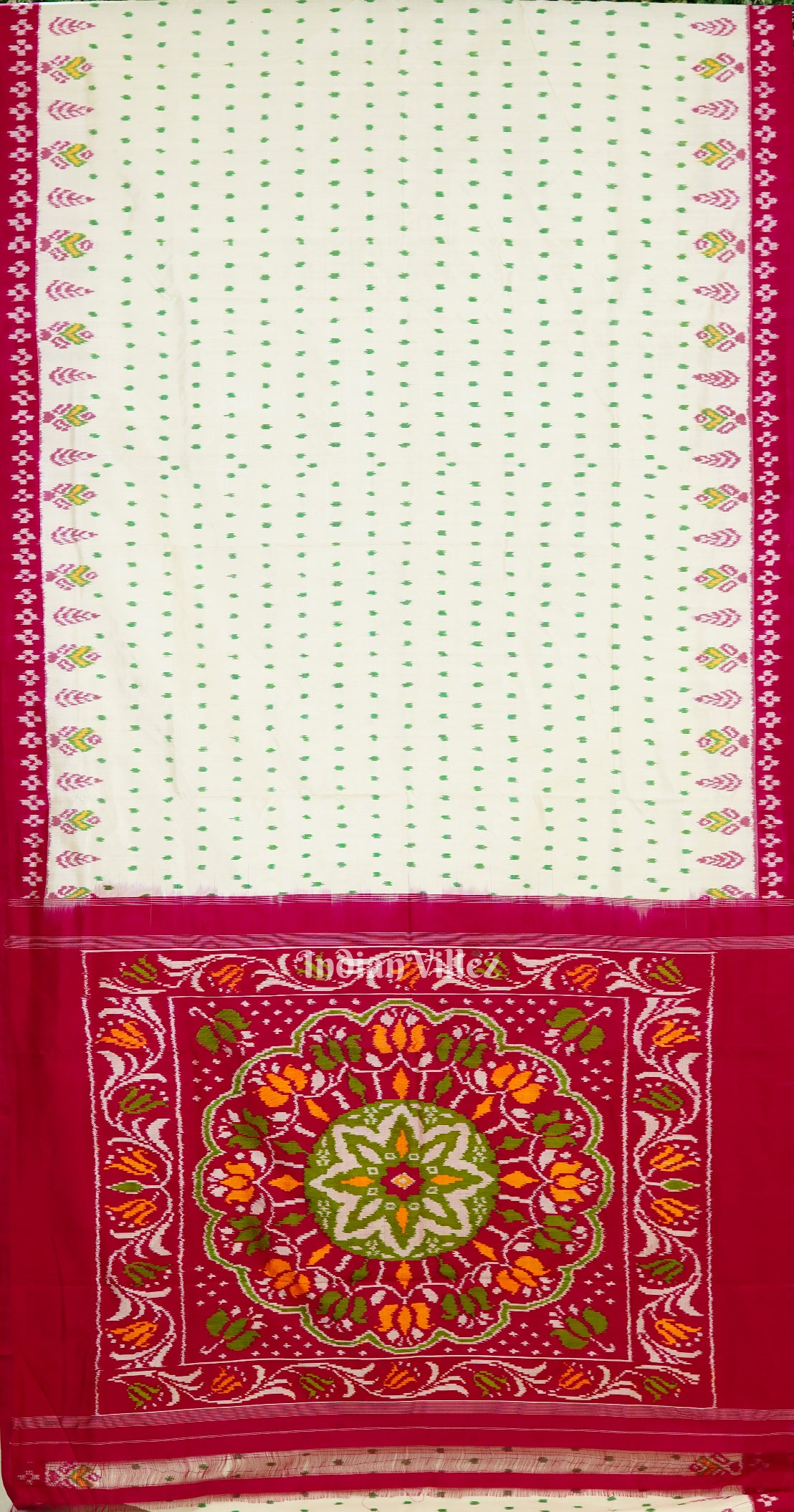 White Green Tipa Design Pochampally Ikat Silk Saree