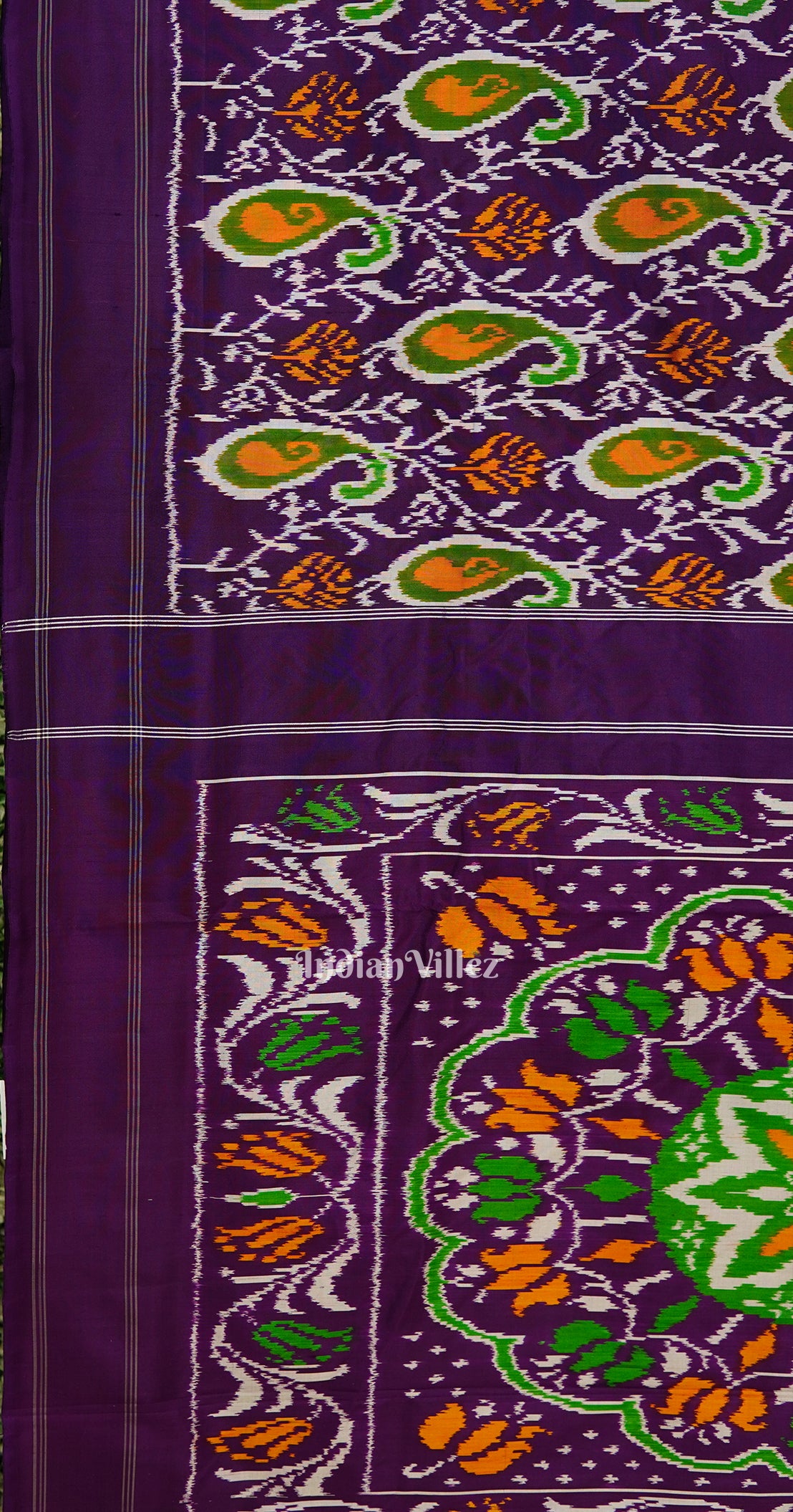 Purple Floral Motif Pochampally Ikat Handloom Silk Saree