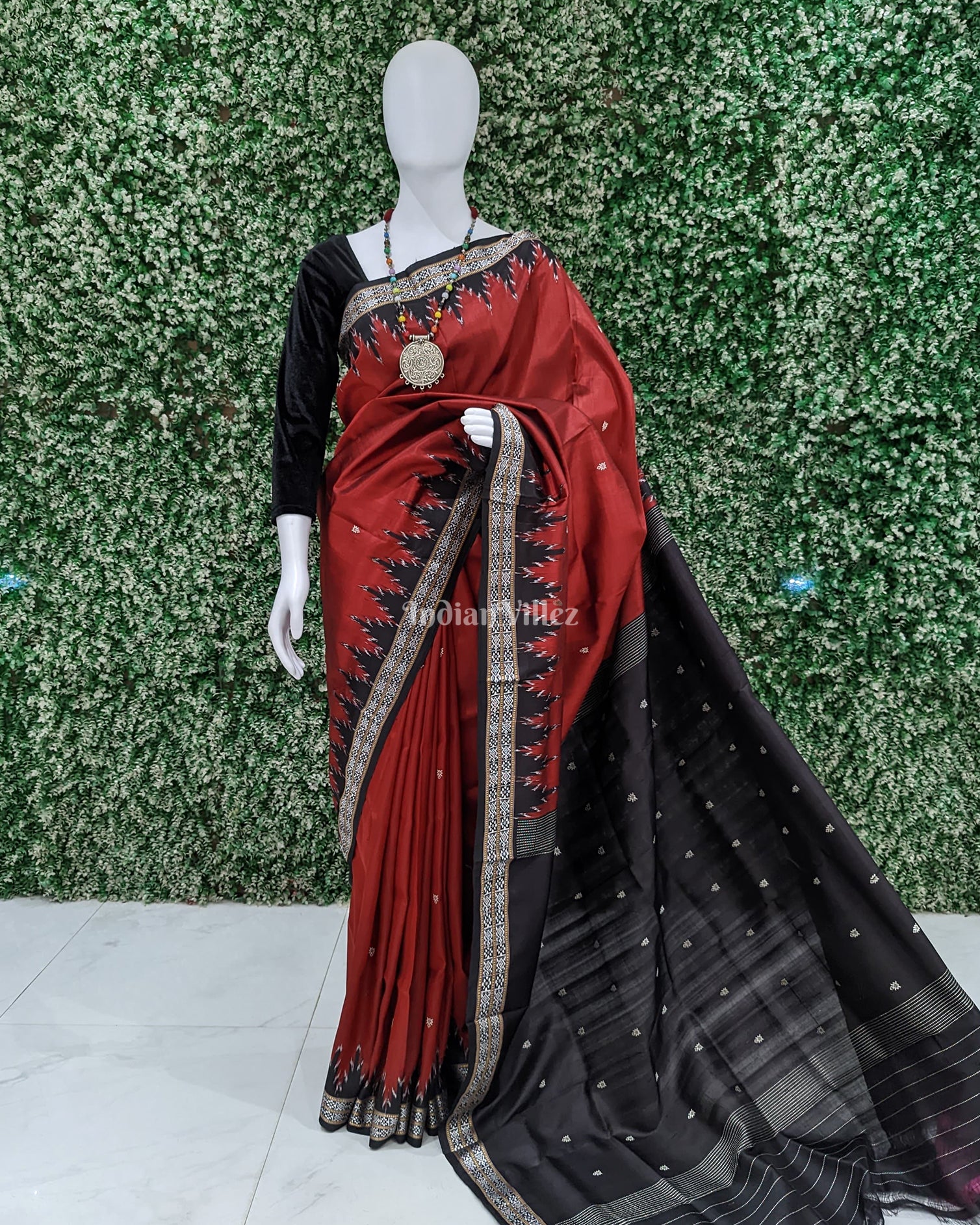 Marron Black Tortoise Motif Odisha Ikat Dongria Silk Saree