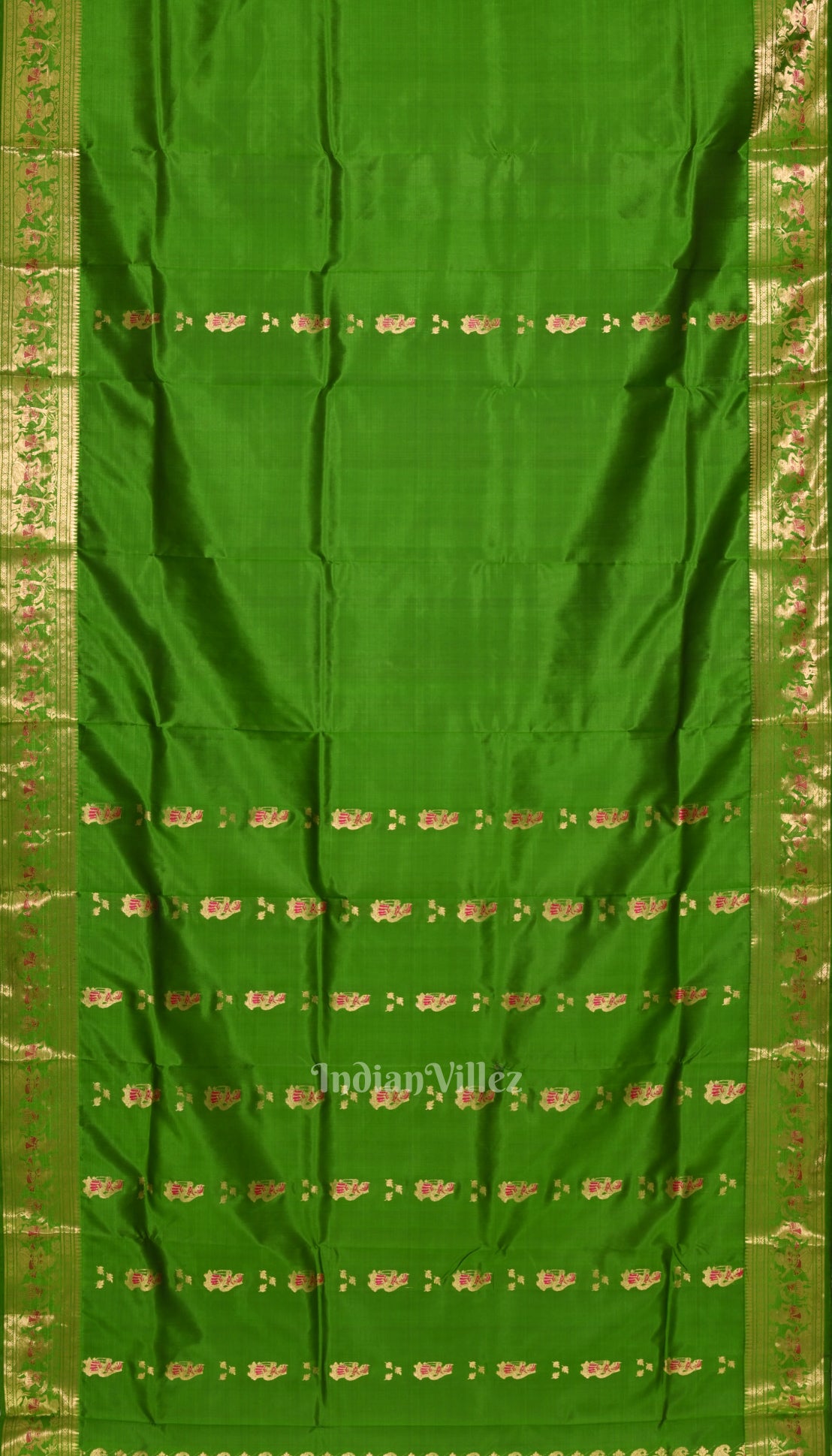 Dark green Handwoven Baluchari Silk Saree