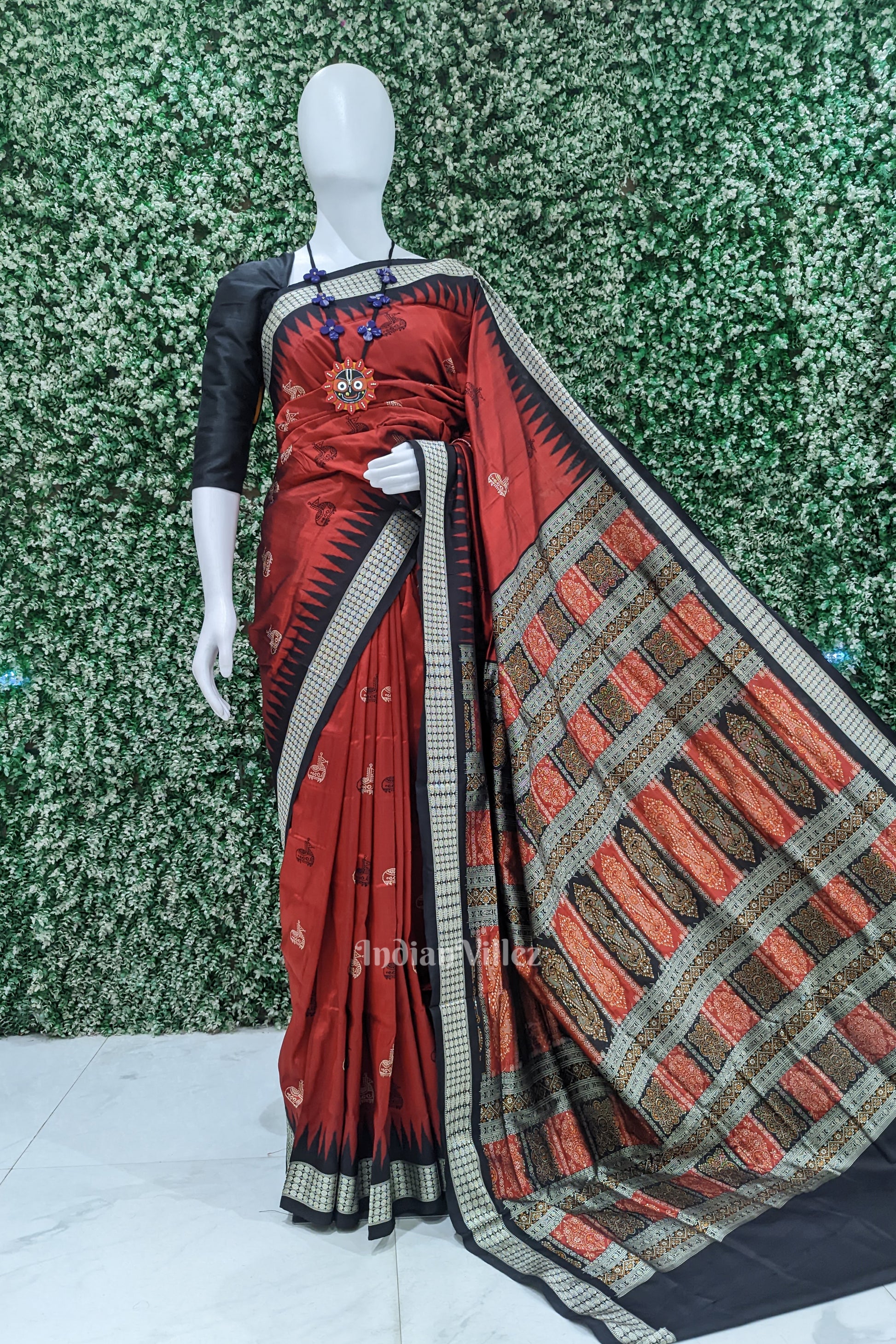 Maroon Black Boita Design Sambalpuri Bomkai Silk Saree