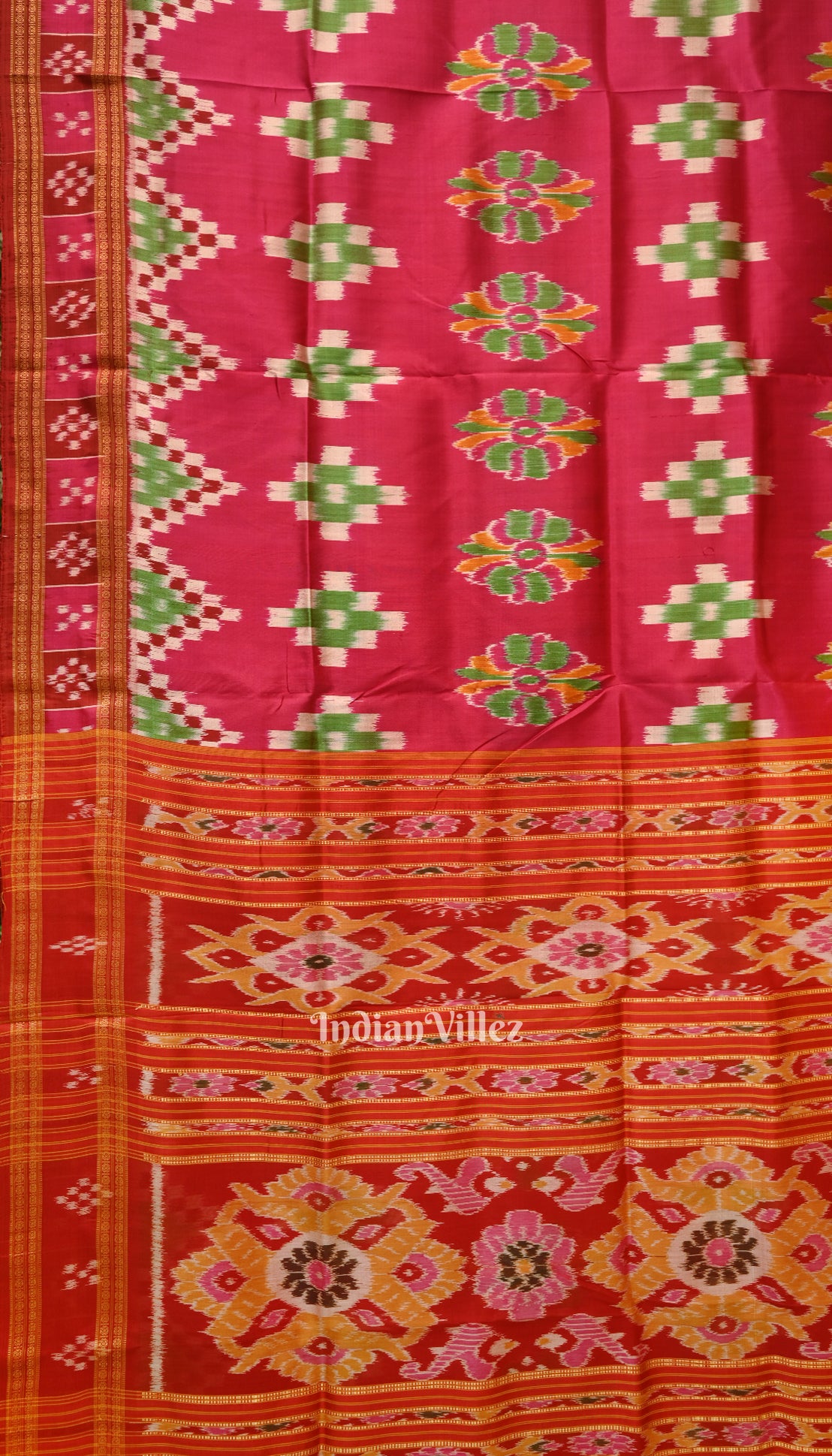 Red Khandua Odisha Ikat Pasapali Border Sambalpuri Silk Saree