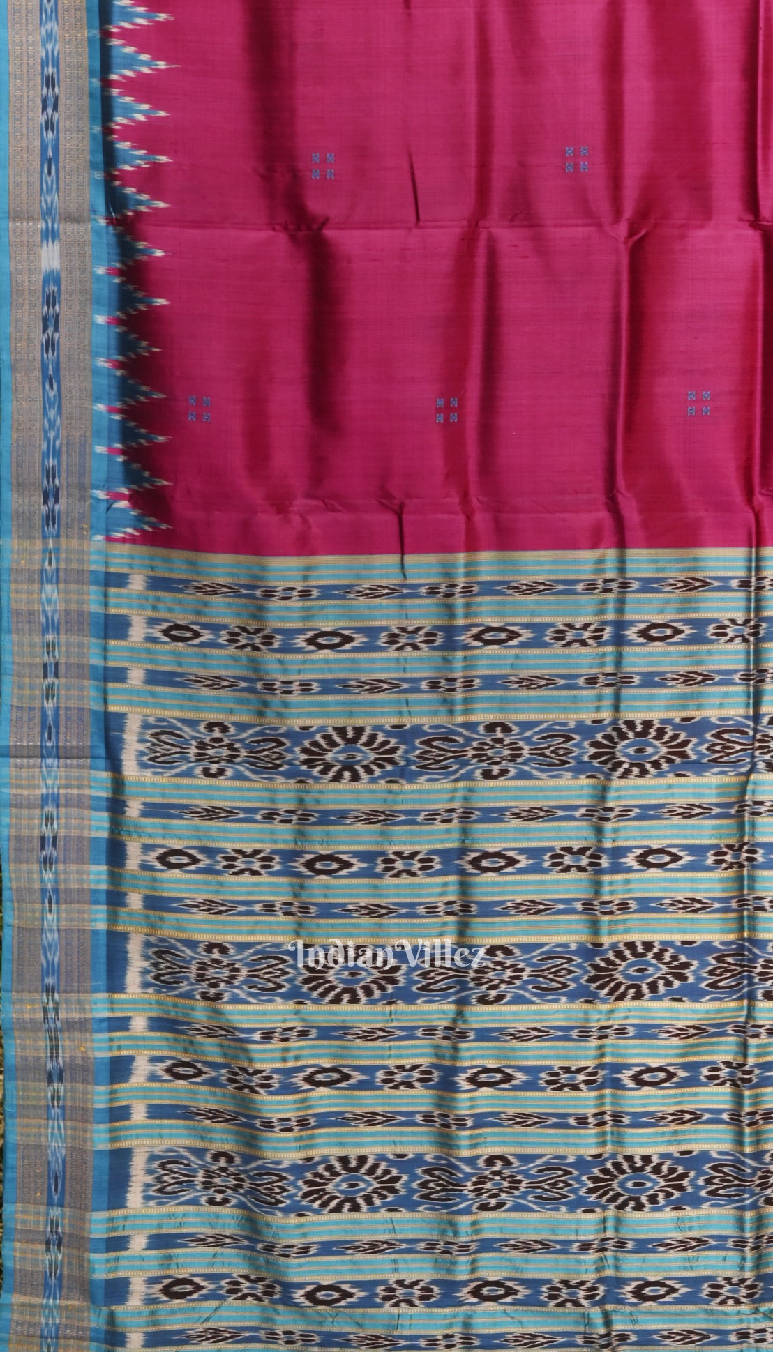 Maroon Phoda Kumbha Butta Design Odisha Ikat Khandua Silk Saree