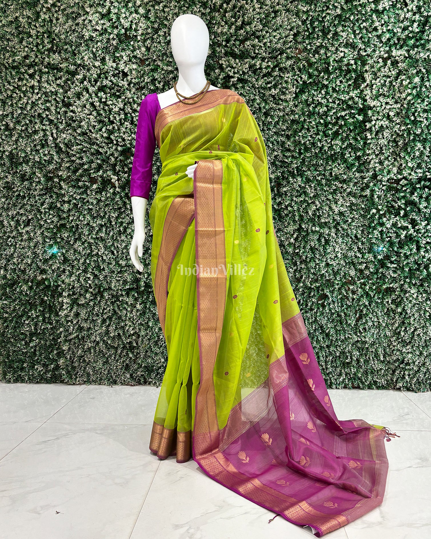 Parrot Green Butta Design Maheshwari Handloom Cotton*Silk Saree