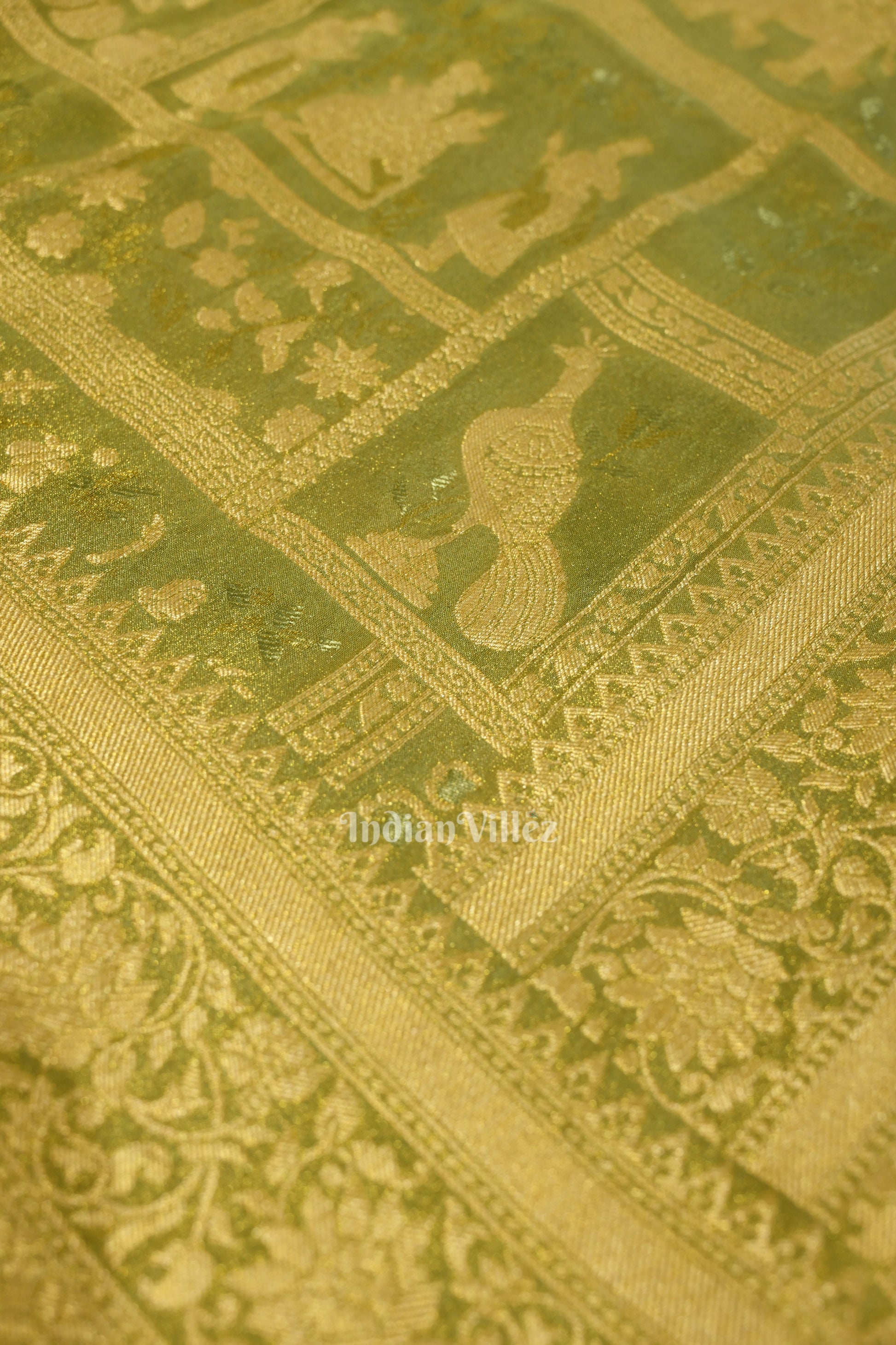 Parrot Green Shikargah Theme Banarasi Tissue Silk Saree