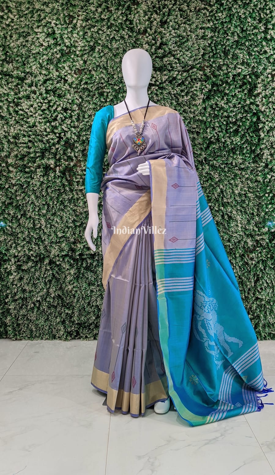 Dodger & Columbia Blue Color Handloom Soft Silk Saree