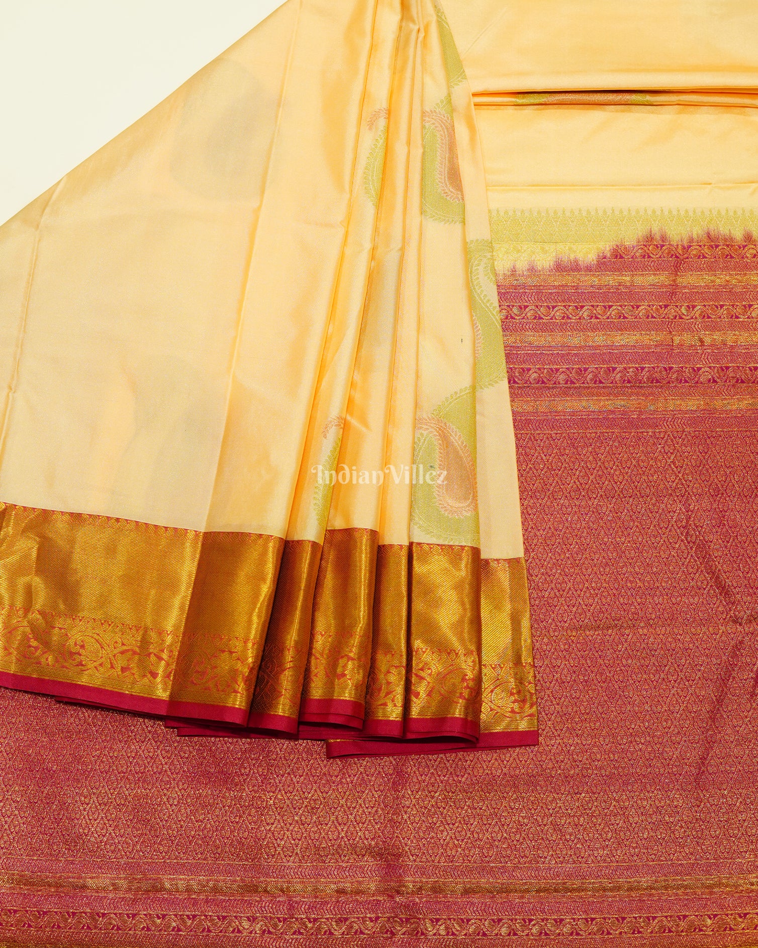 Bright Cream Dual Tone Pure Kanjivaram Silk Saree