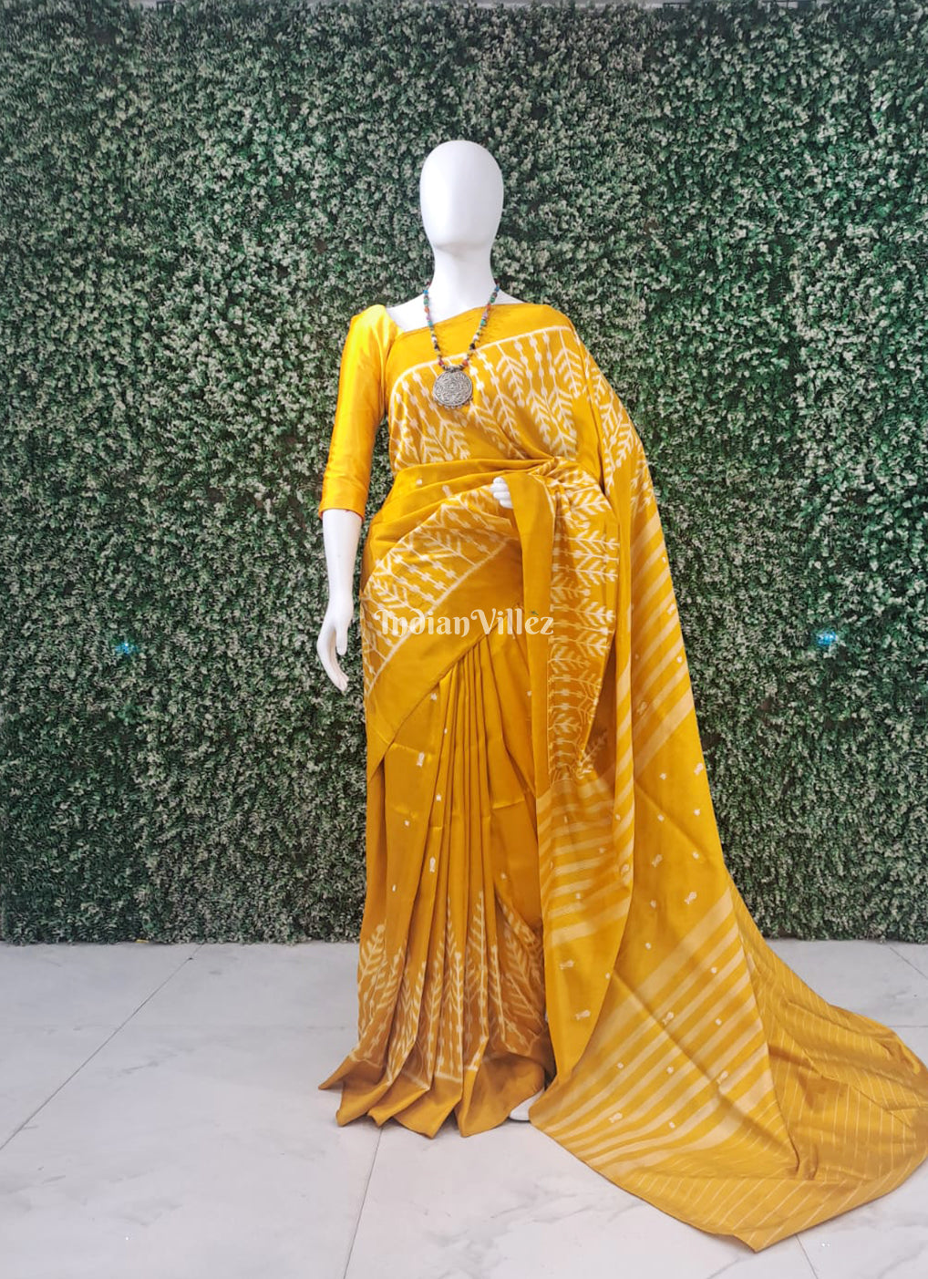 Golden Yellow Fish Motif Odisha Ikat Contemporary Silk Saree