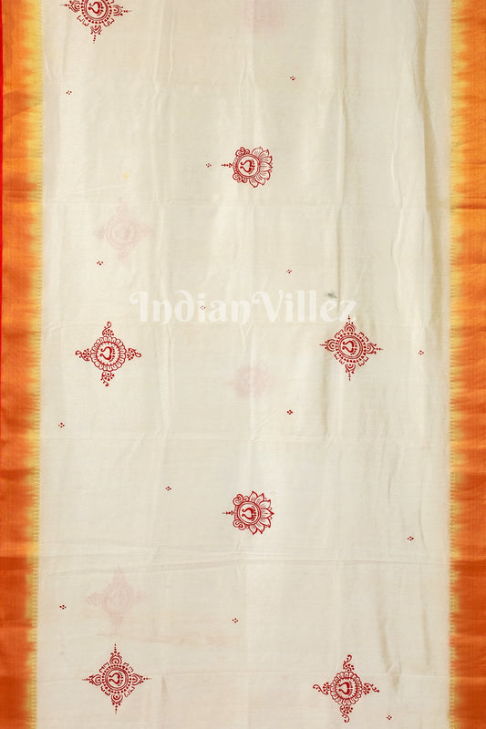 White Maa Laxmi Pattachitra Art on Kerala Silk Saree 