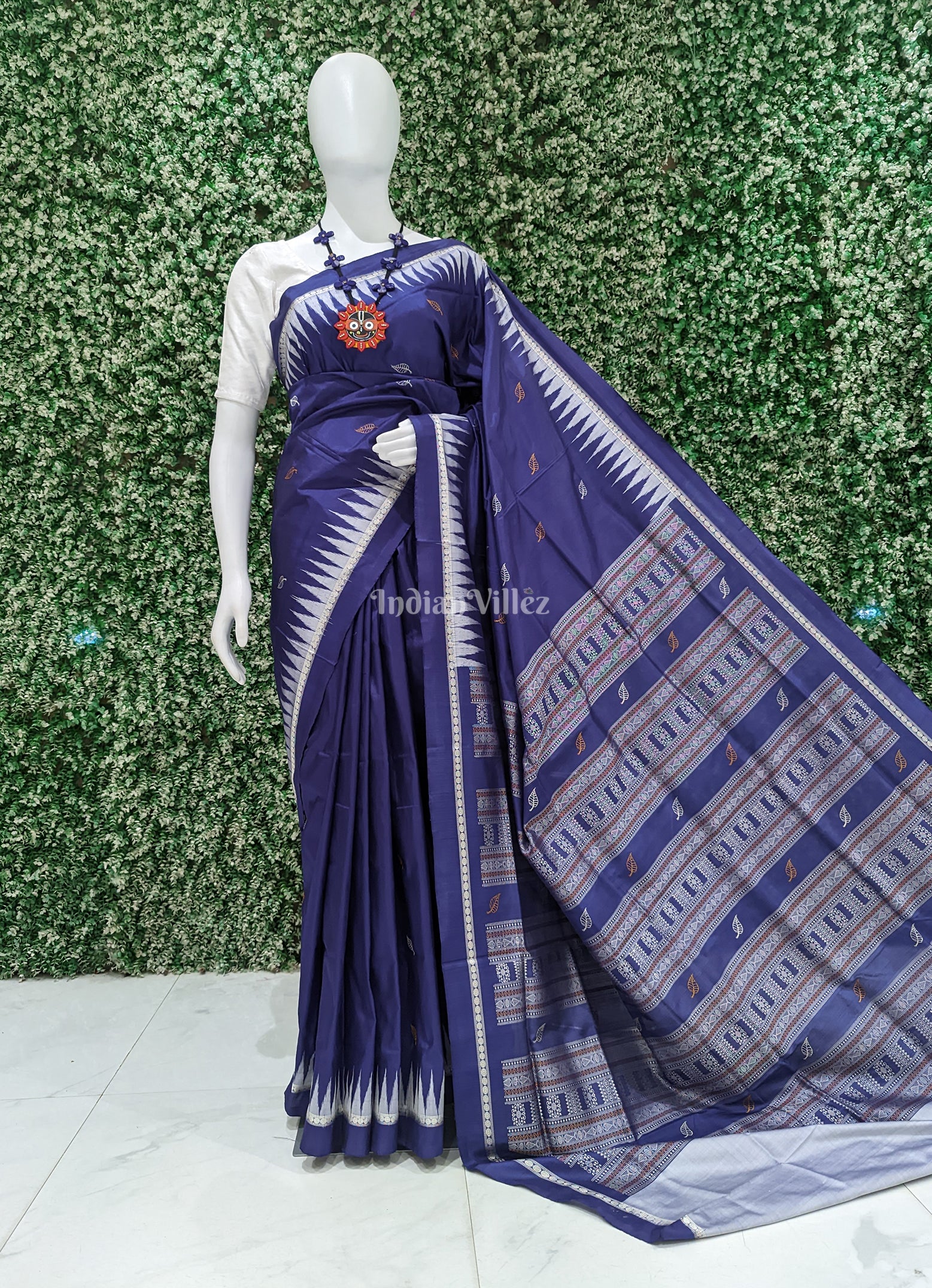 Navy Blue Leaf Motif Sambalpuri Bomkai Silk Saree