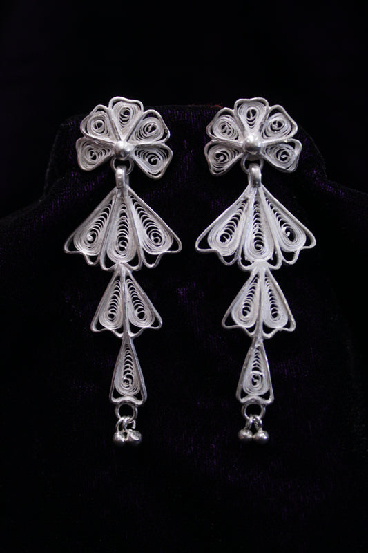 Chain of Floral Silver Filigree Earrings