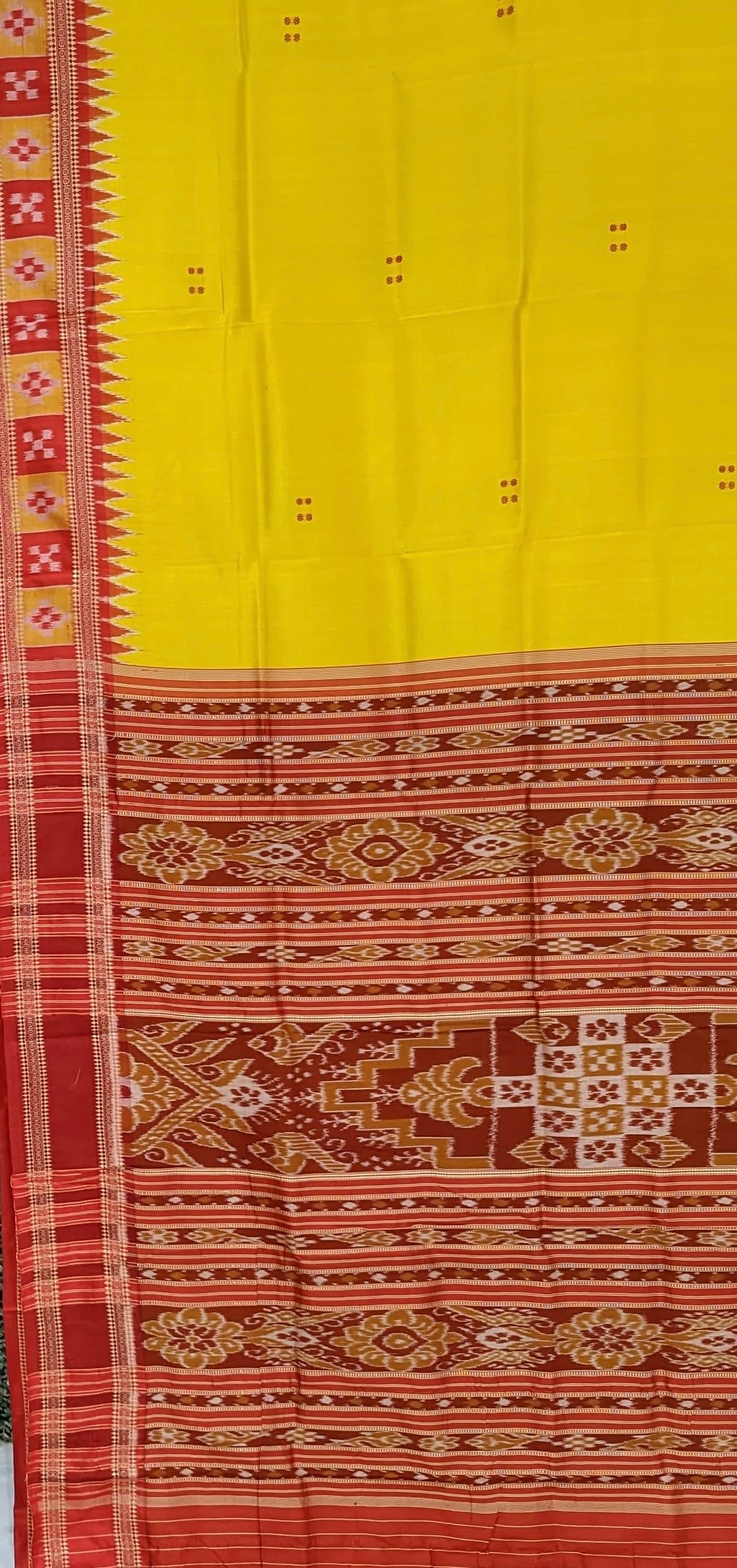 Golden Yellow Pasapali Border Odisha Ikat Khandua Silk Saree