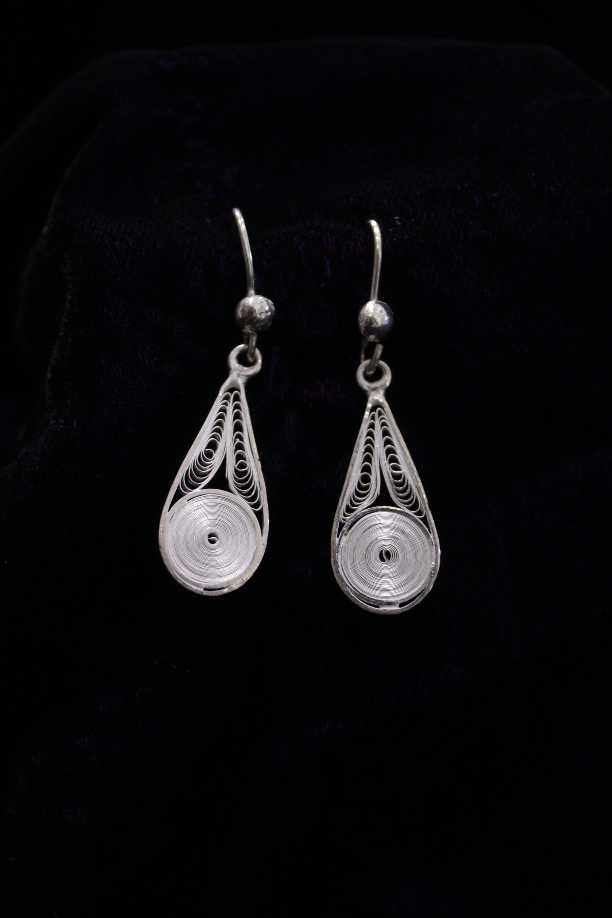 Silver Filigree Droplet Earring