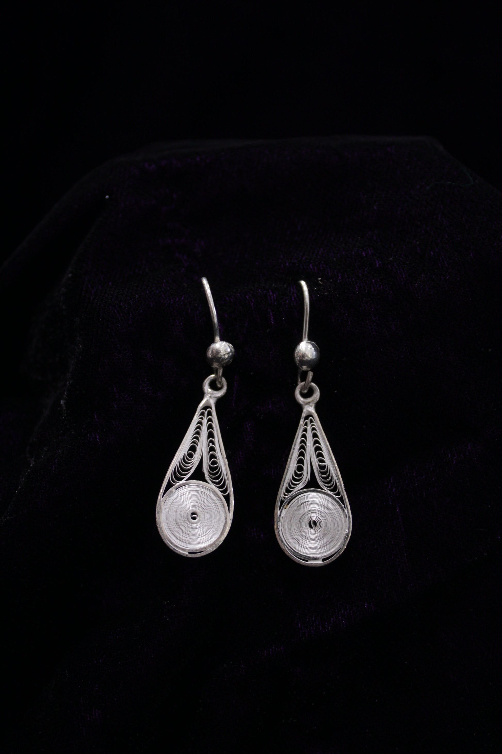 Silver Filigree Droplet Earring