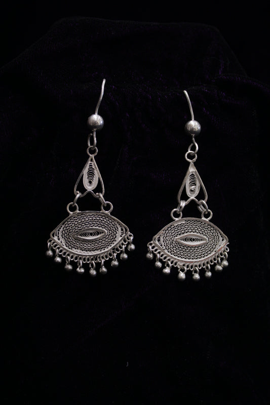 Eye Bead Silver Filigree Earring