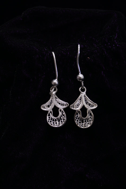 Half Moon Floral Design Silver Filigree Earring