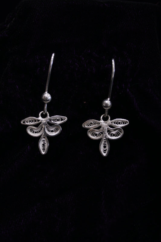 Crest Silver Filigree Earring Set