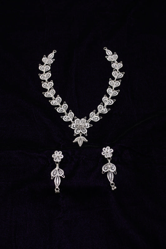 Designer Silver Filigree Necklace With Earring Set