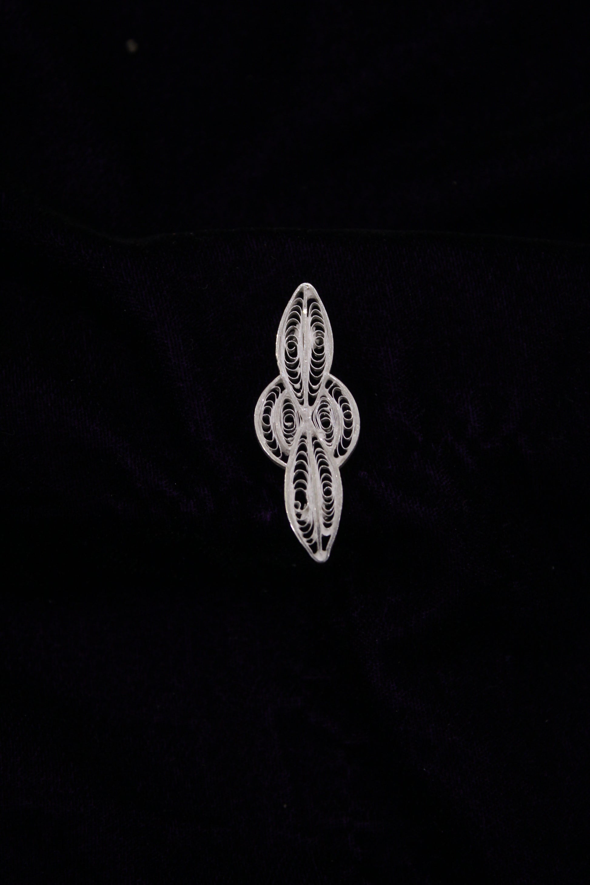 Designer Silver Filigree Saree Pin