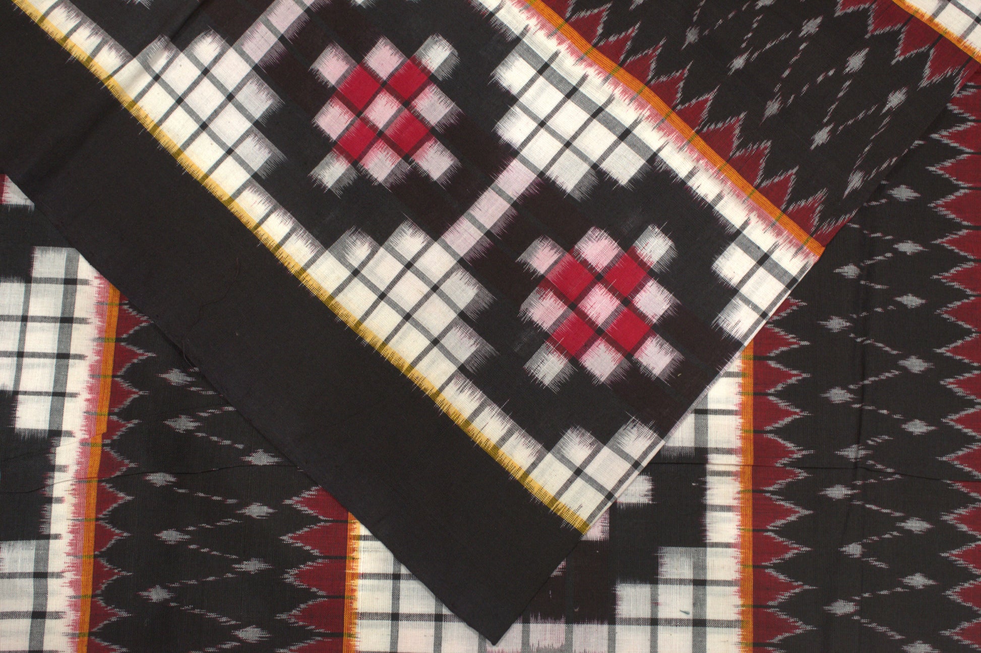 White Black Pasapali Theme Sambalpuri Ikat Cotton Fabric