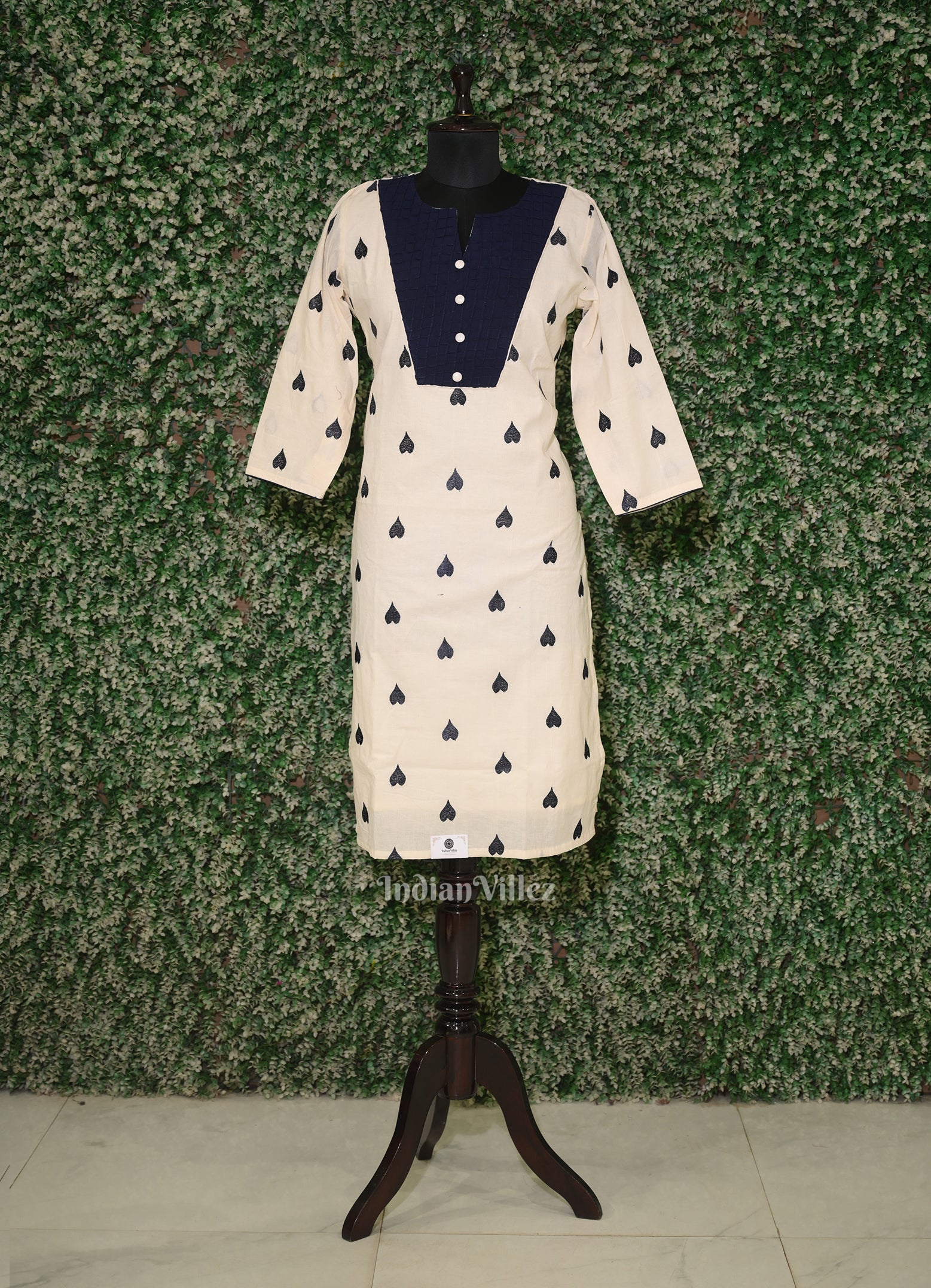 White Black Heart Motif Kurti for Women 