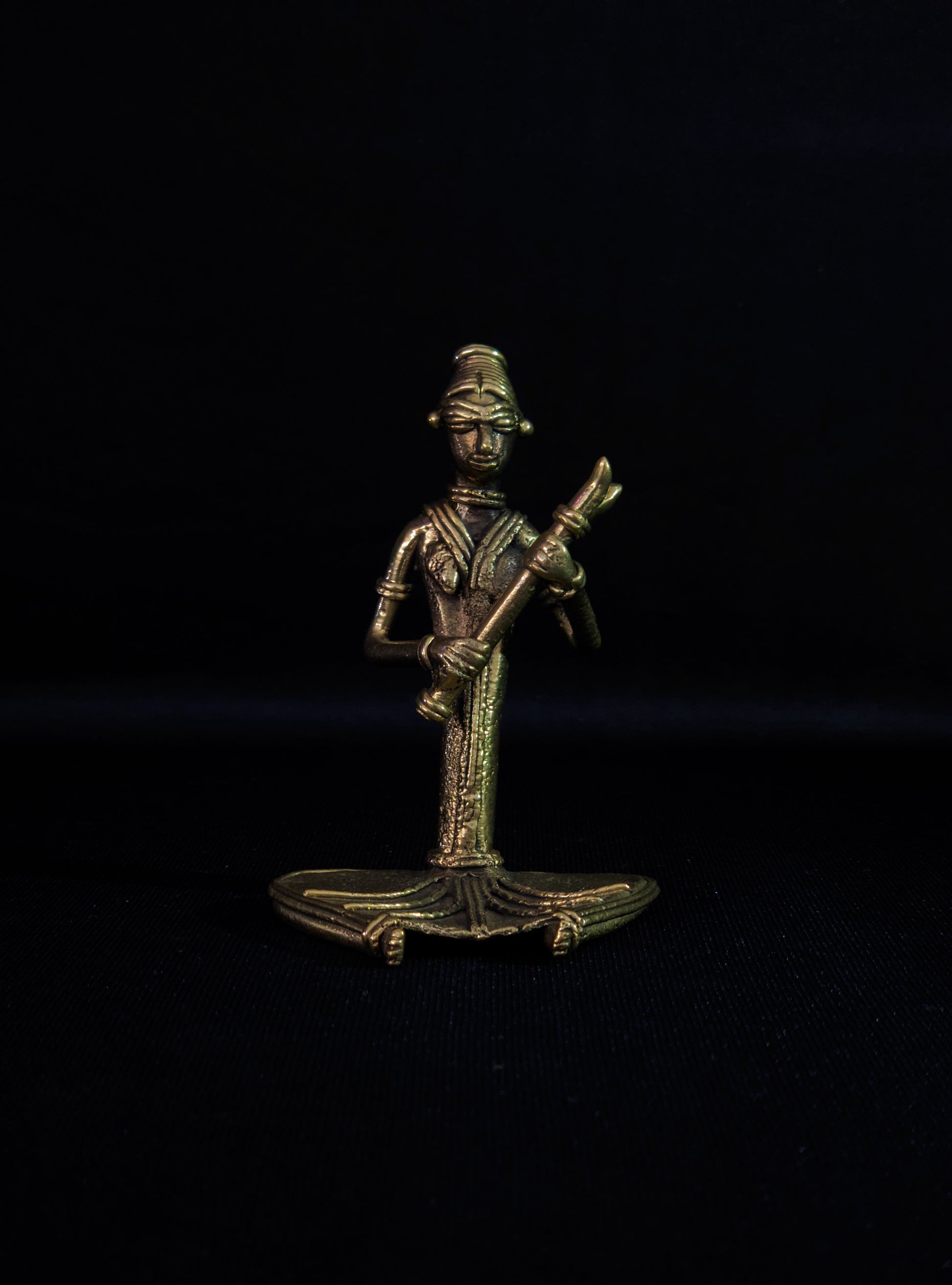 Dhokra -SITTING MUSICIAN(Flute)