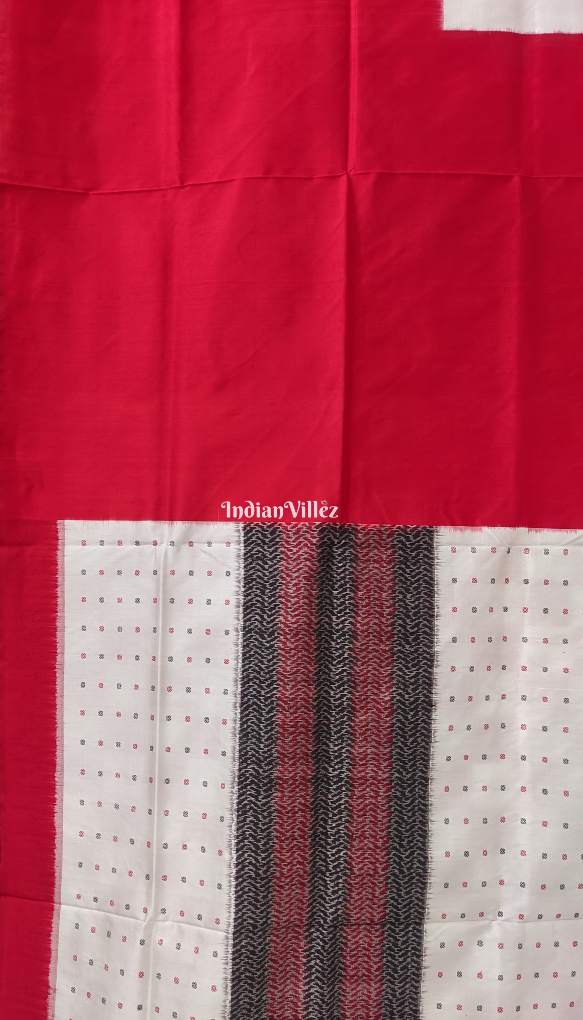 White Red Pasapali Sambalpuri Ikat Silk Saree