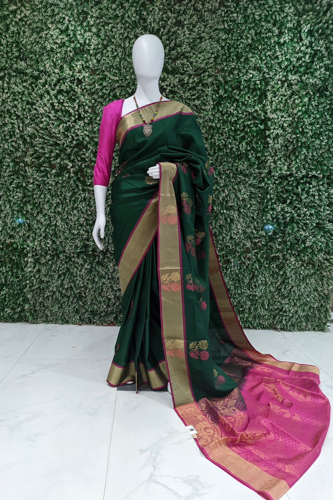 Dark Green With Pink Pallu Pure South Soft Silk Saree