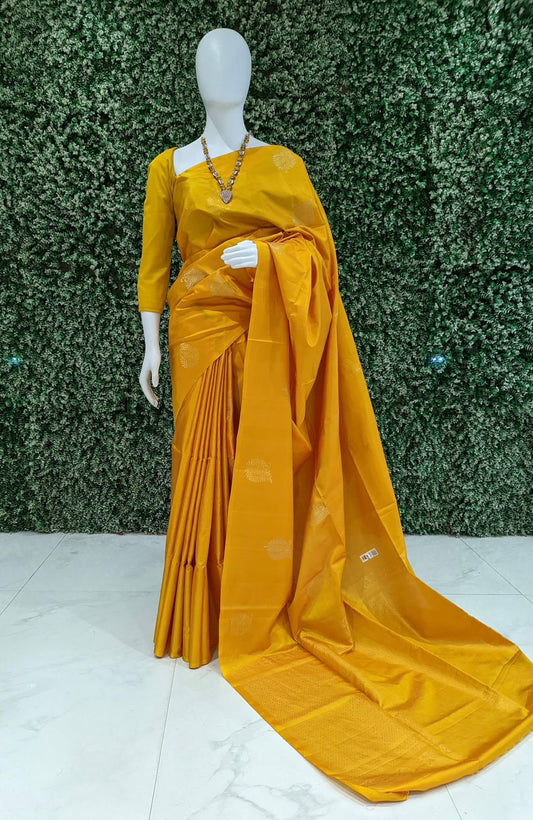 Golden Pure Kanjivaram Soft Silk Saree