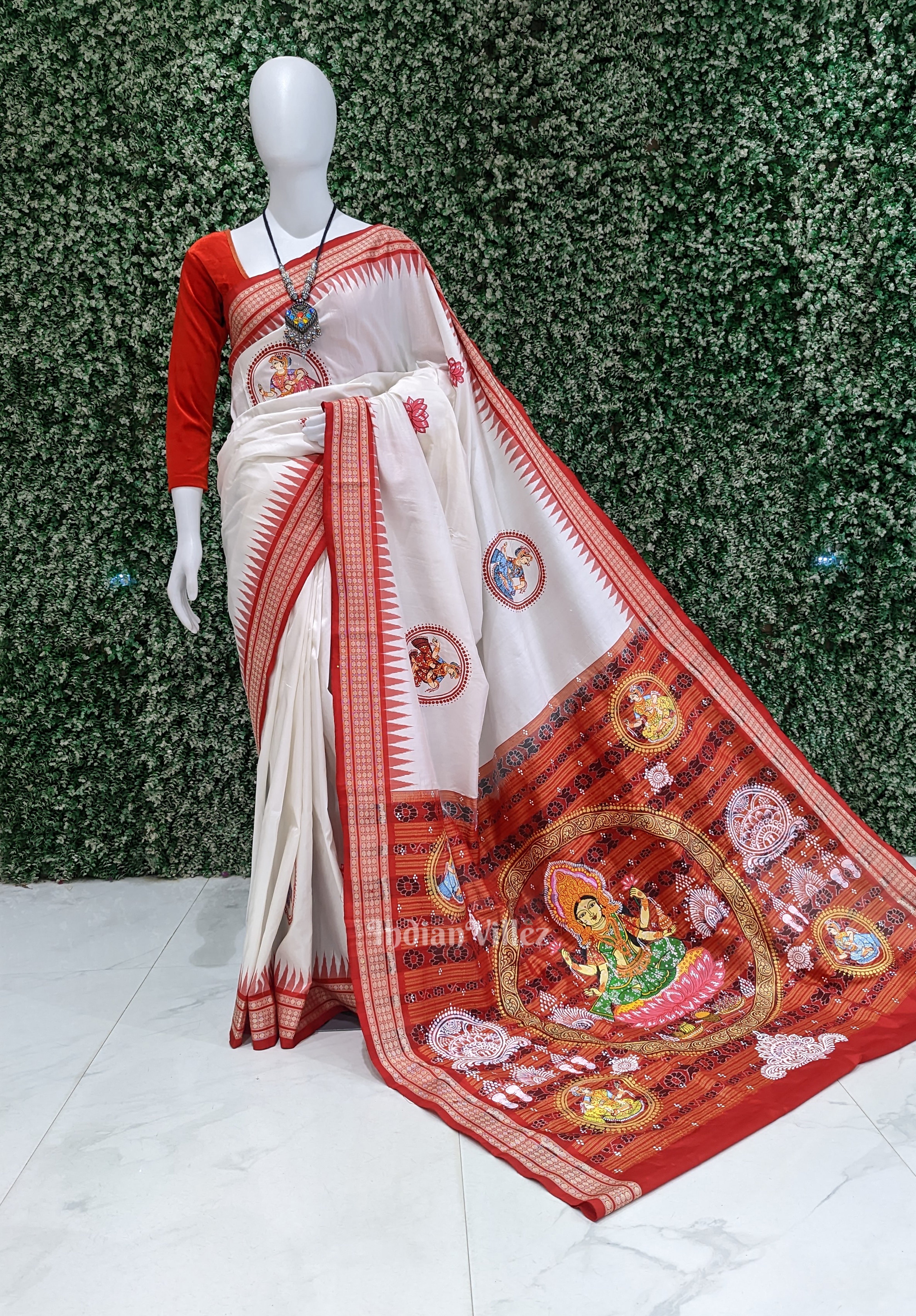 White Red Manabasa Maa Laxmi Sambalpuri Silk Pattachitra Saree