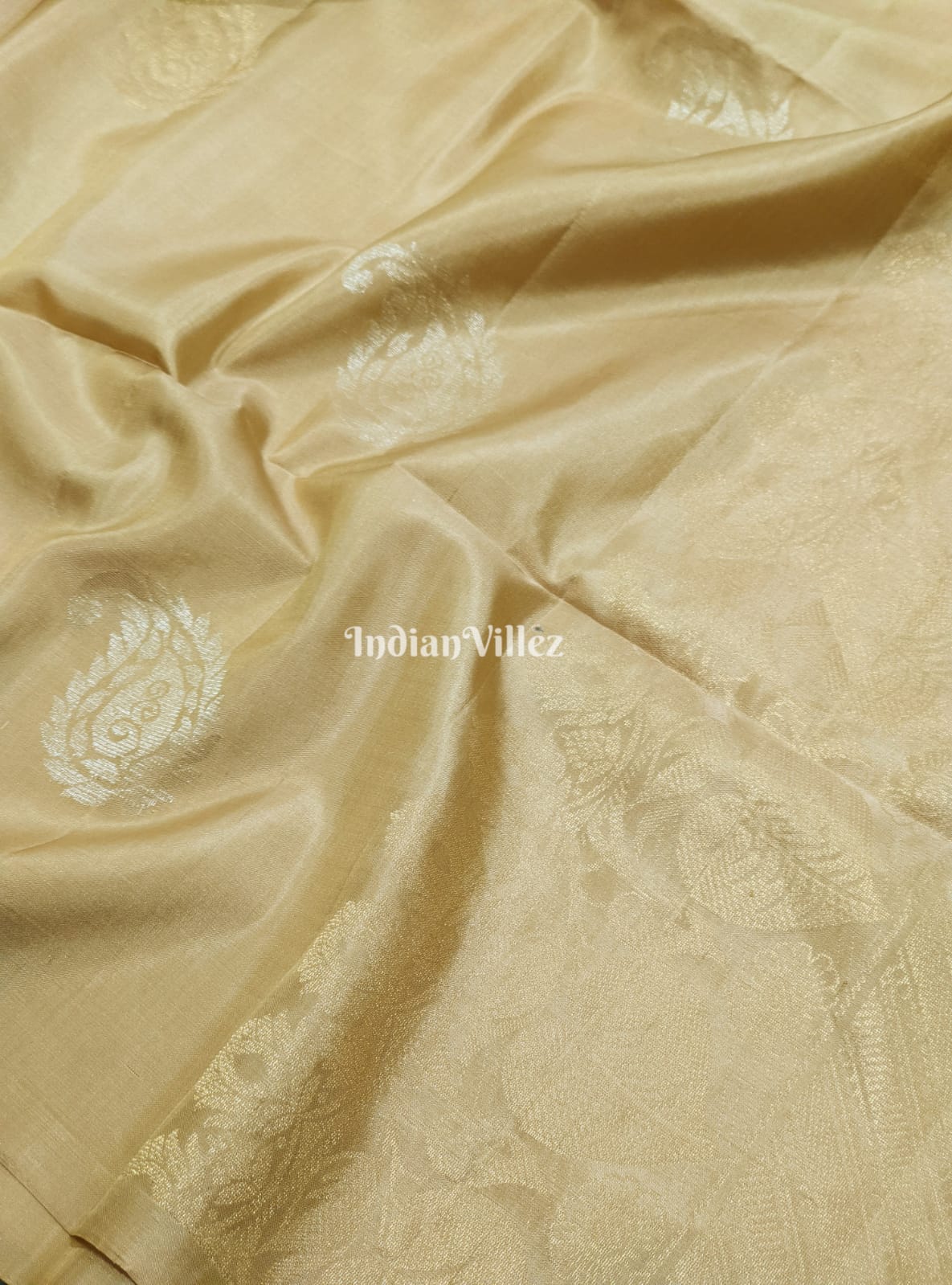 Beige Colour South Handloom Kanjivaram Soft Silk Saree