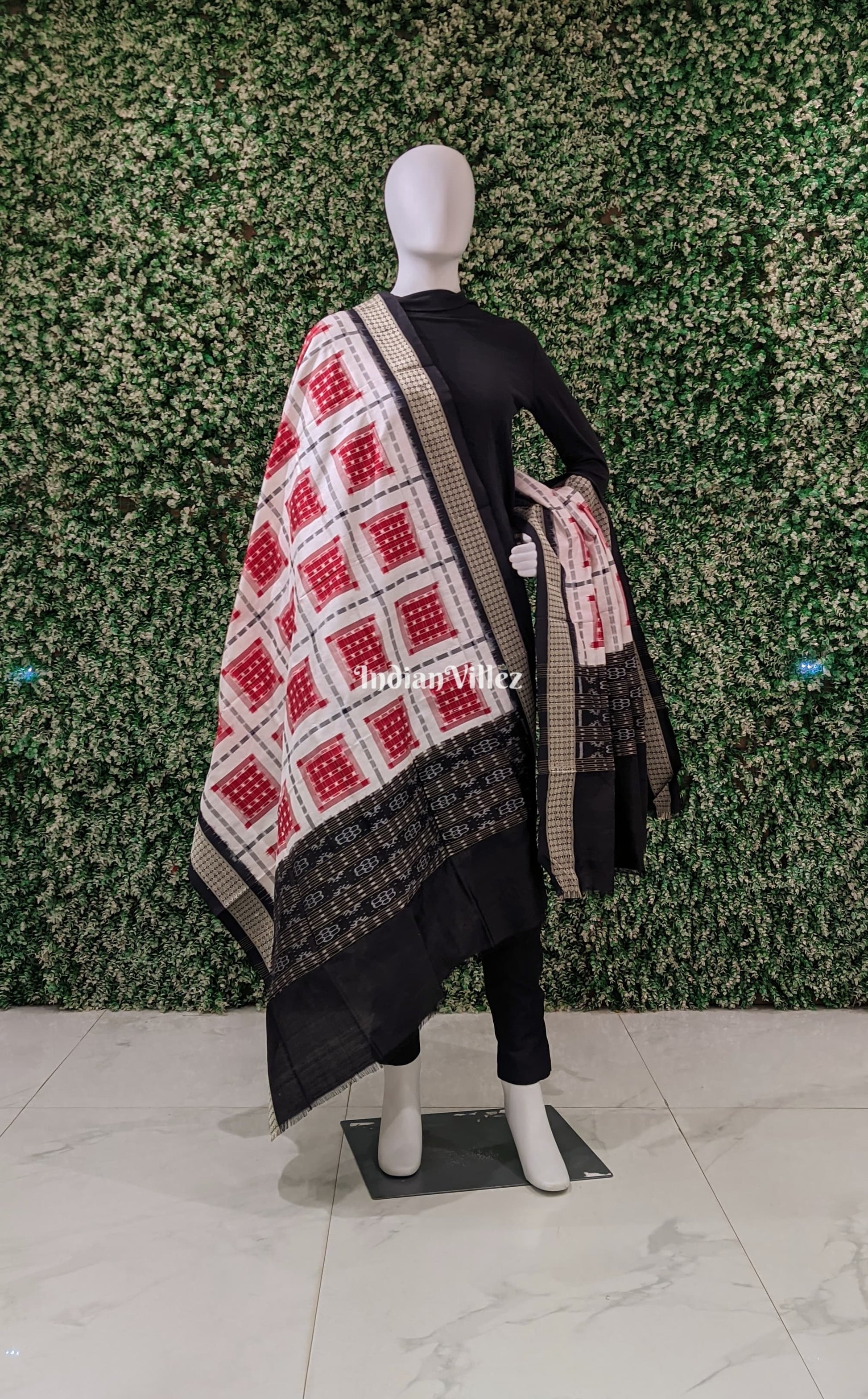 White Red Ashwin Theme Pure Sambalpuri Silk Dupatta