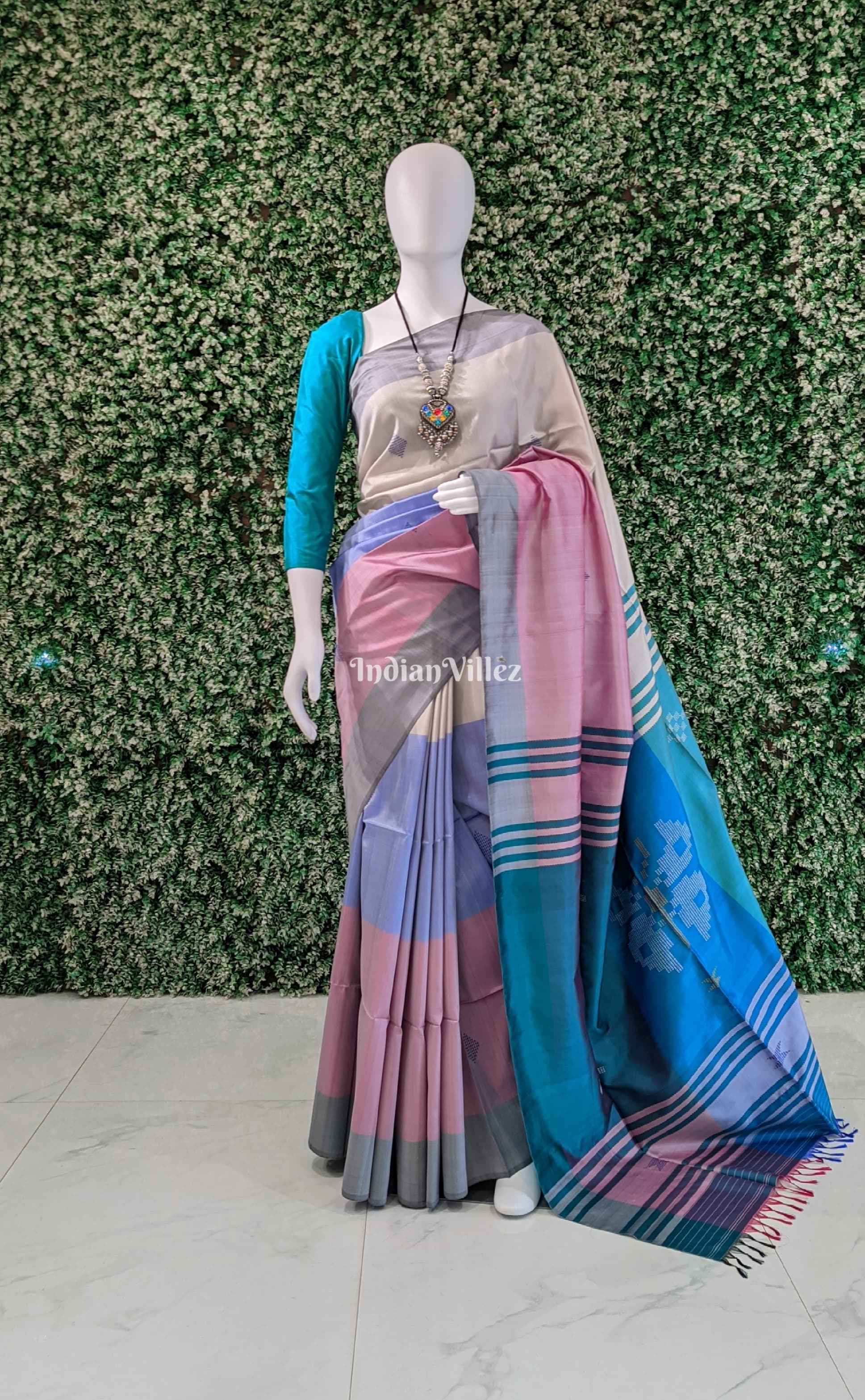 Dodger & Columbia Blue Handloom Soft Silk Saree