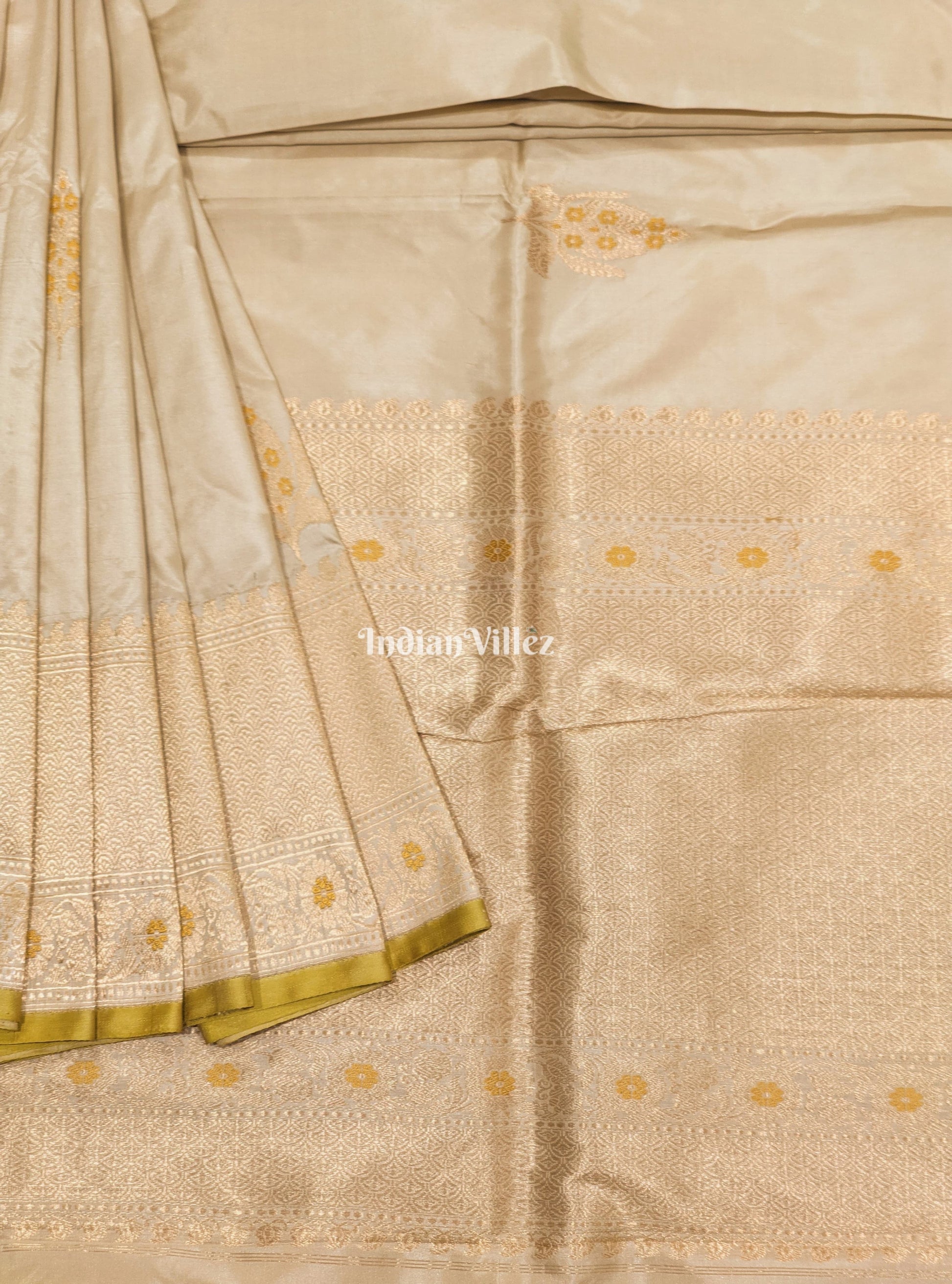 Handwoven Mauve Banarasi Katan Silk Saree