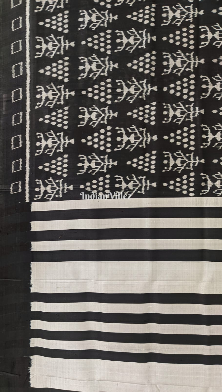 Black White Tribal Jhoti Contemporary Silk Saree