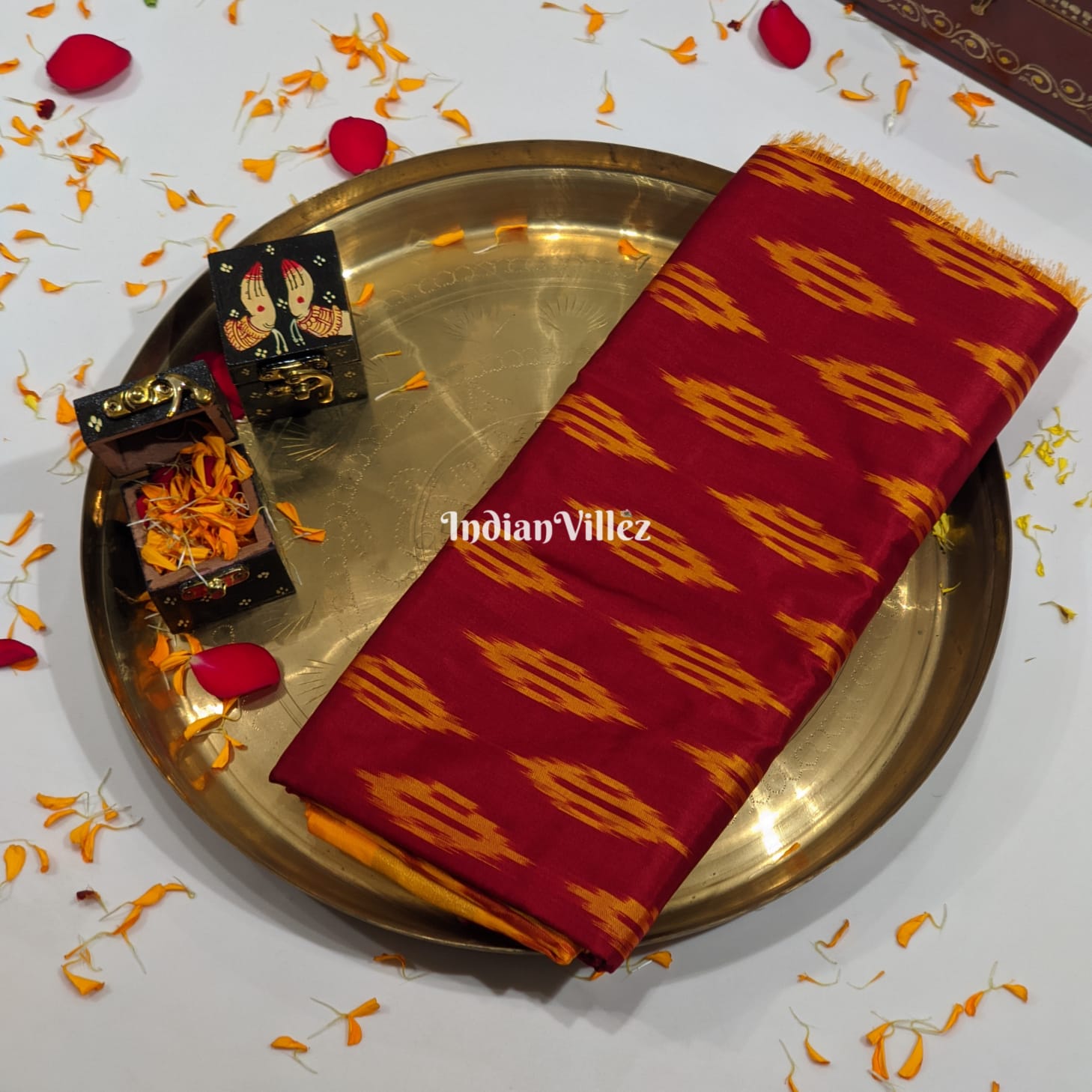 Maroon Yellow Pochampally Silk Handloom Saree